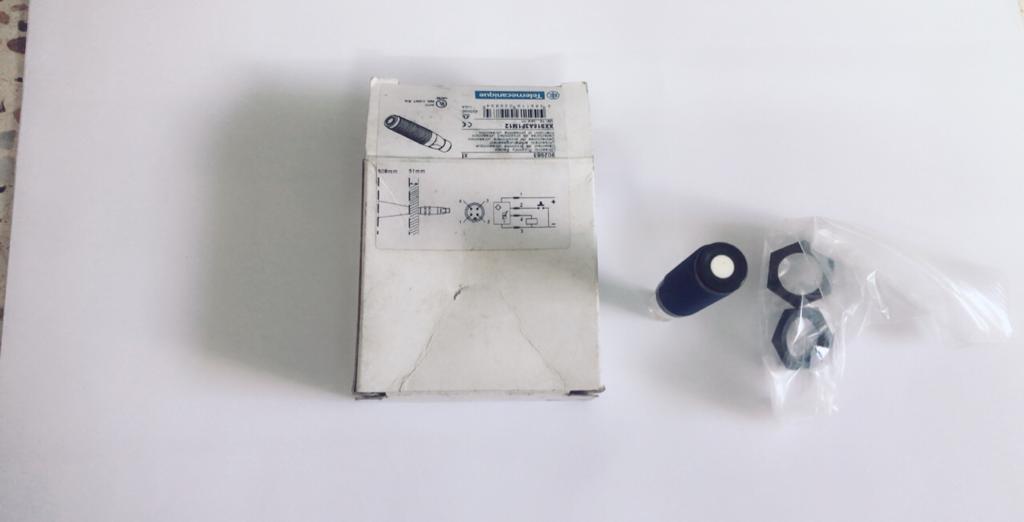 TELEMECANIQUE SENSOR XX918A3F1M12 - Image 2