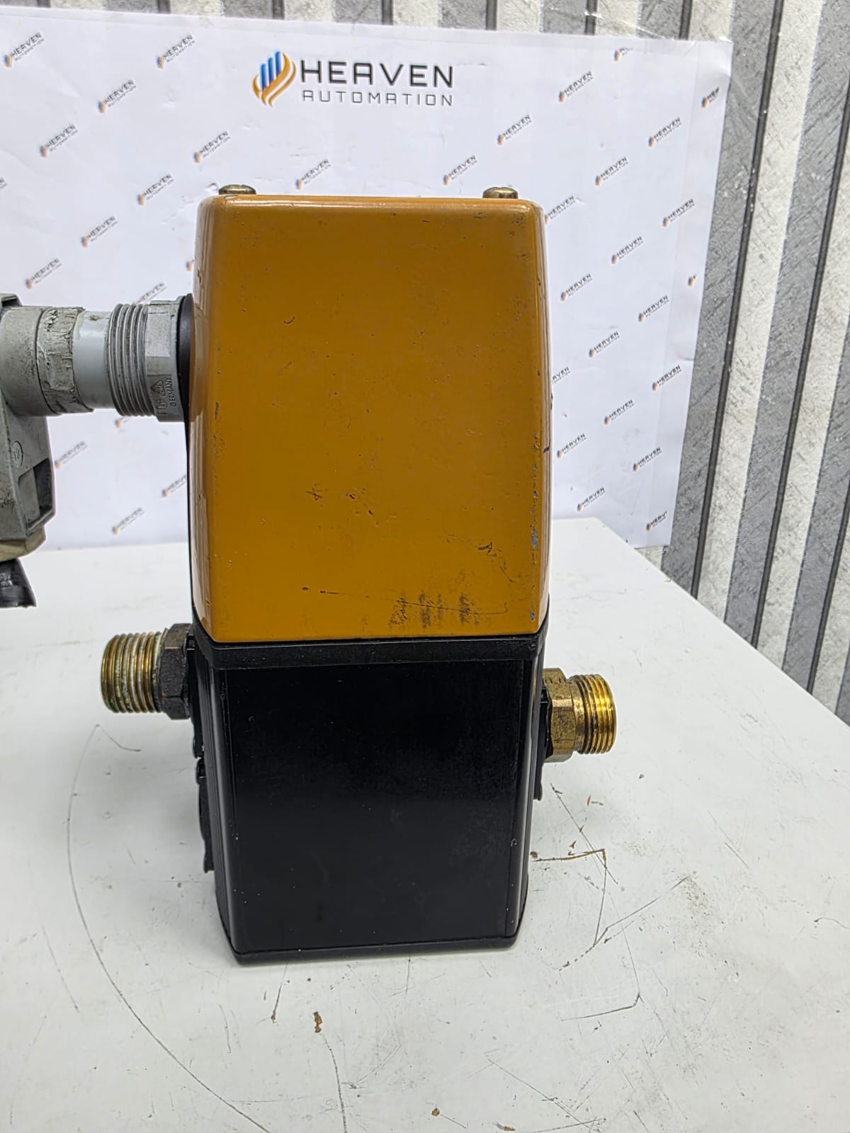 Parker Lucifer EPP3J041U96710 Electro Pneumatic Pressure Regulator 24V - Image 5