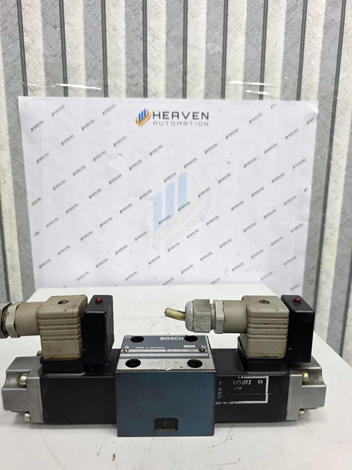 BOSCH REXROTH 0 810 090 119 HYDRAULIC DIRECTIONAL CONTROL VALVE - Image 5